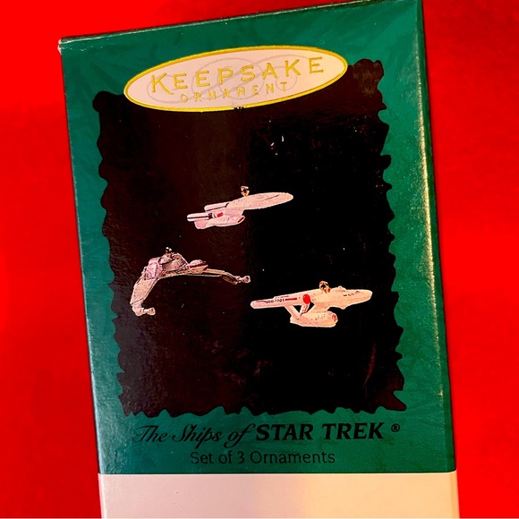 The Ships of Star Trek Miniature Hallmark Ornament - Picture 1 of 8